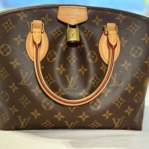 Louis Vuitton Boe Tie PM